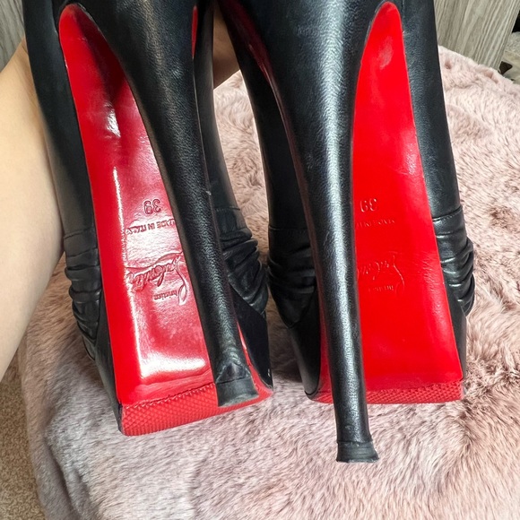 Authentic CL 👠 - Picture 7 of 7